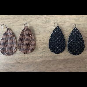 Nickel and Suede leather earrings x 2